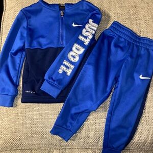 Nike Kids Blue and Navy Jogger Set